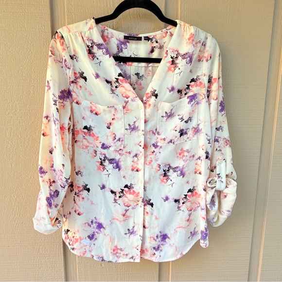 Apt. 9 Tops - Apt 9 Floral Rose Button Up Blouse Purple White Pink Long Sleeve M